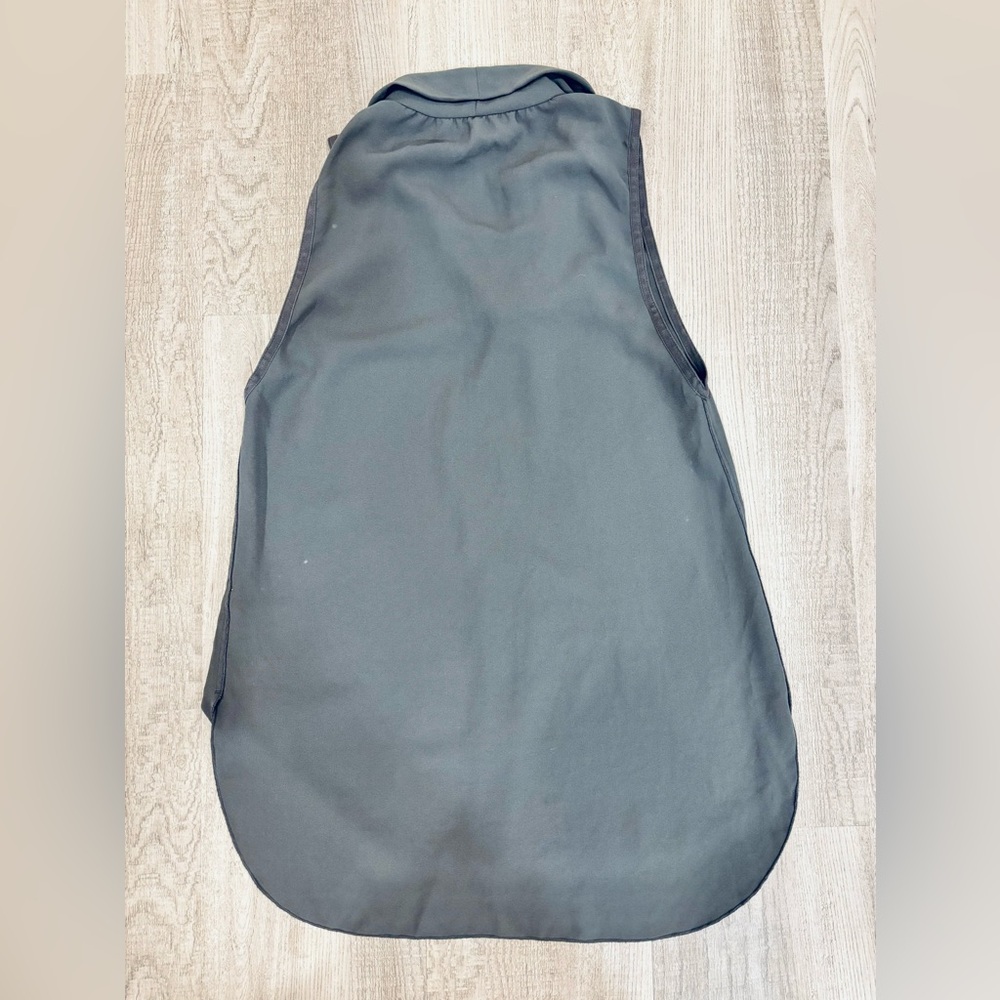 Aritzia Wilfred Freja Gray Sleeveless Blouse Small - Picture 7 of 8